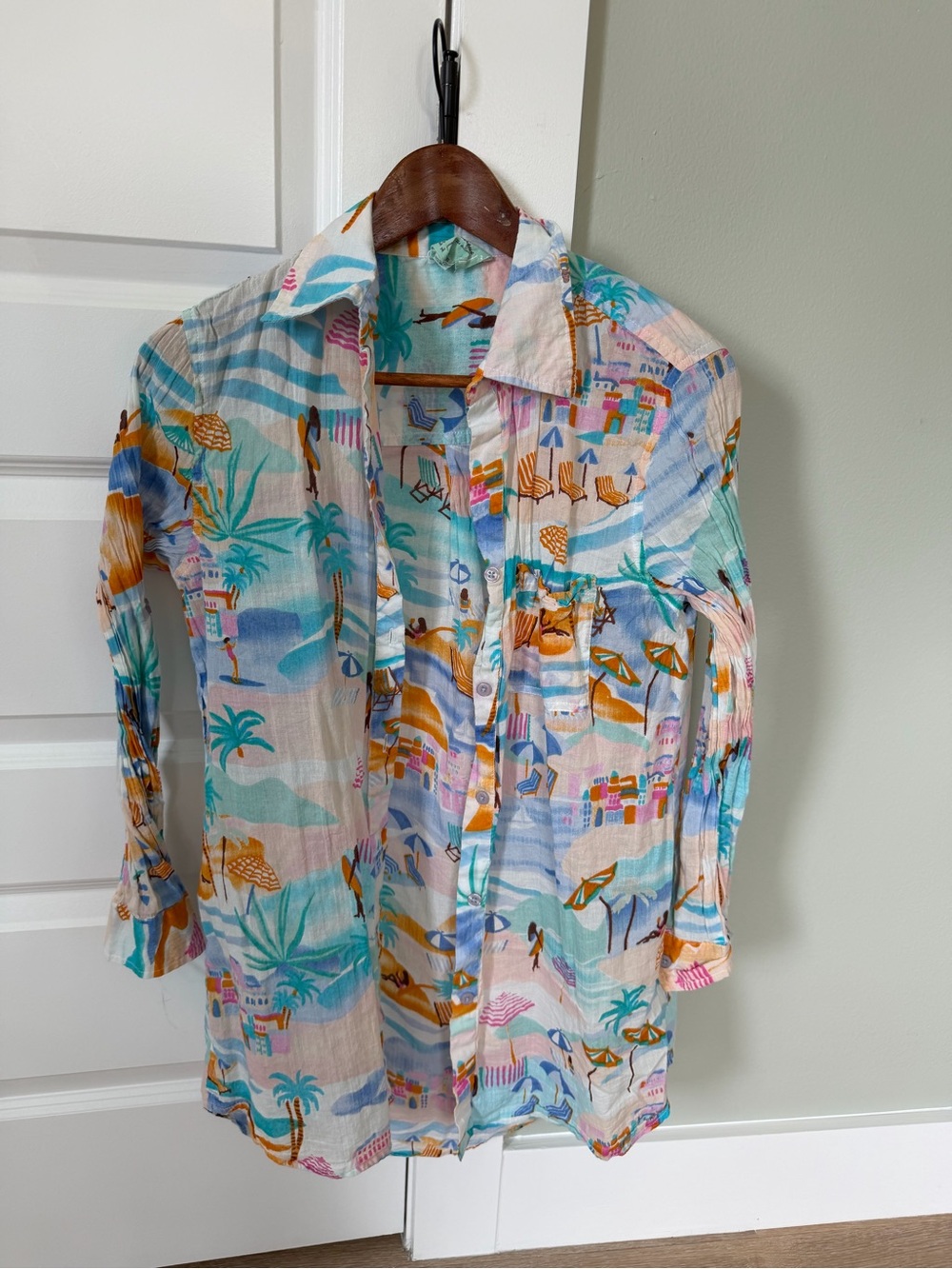 True Destinations Lightweight Beach-Print Button-Up Shirt in Pastel